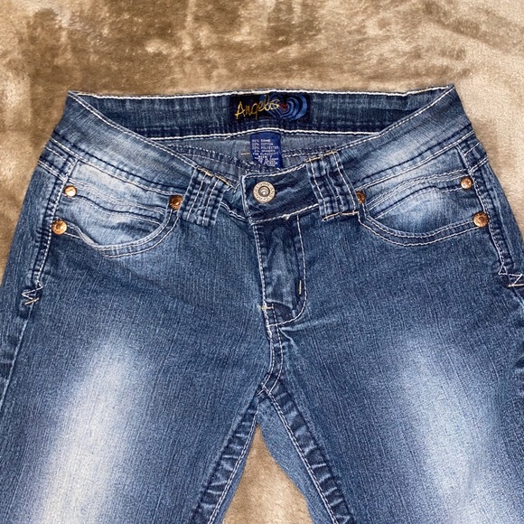 light dark blue jeans